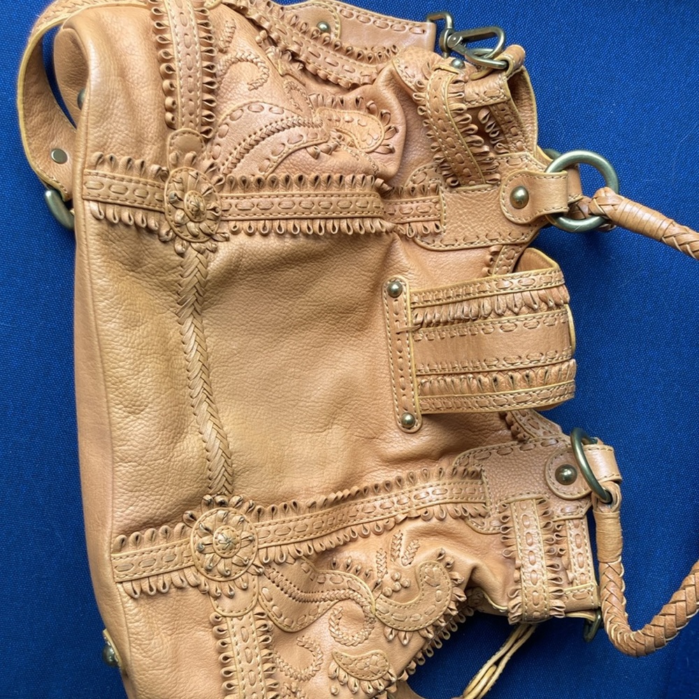 Lockheart Leather Bag Convertible - Picture 12 of 12